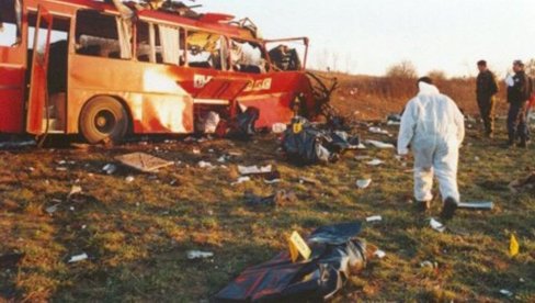 U TRAVI MINOM OTKINUTI PRST MALOG DANILA (2): Neprebol i patnja 23 godine posle terorističkog napada Albanaca na autobus Niš-ekspresa (FOTO)