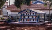 PRAVI LJUBITELJI ŽIVOTINJA: U Antaliji napravljena kućica na tri sprata, sa 64 sobe za smeštaj mačaka (FOTO+VIDEO)