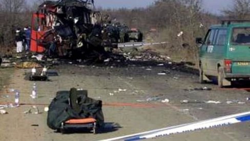 НИКО НИЈЕ ОДГОВАРАО ЗА ОВАЈ ЗЛОЧИН: У терористичком нападу на аутобус  у Ливадицама погинуло 12 људи