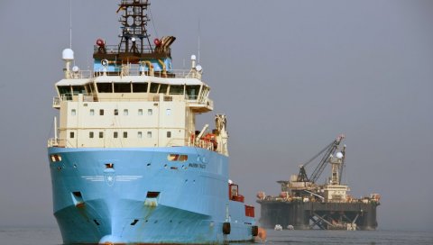 АМЕРИЧКИ МЕДИЈИ: Вашингтон уводи санкције против четири брода који граде Северни ток 2