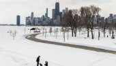 NOVO SNAŽNO NEVREME U SAD: Otkazane stotine letova, na svakih sat vremena padne najmanje 3 cm snega