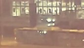 SNIMAK BAHATOSTI KOJA NE POZNAJE GRANICE: Divljao kolima na parkingu u Novom Sadu i uznemiravao građane (VIDEO)