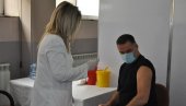 GRADONAČELNIK NOVOG PAZARA PRIMIO VAKCINU: Biševac svojim primerom pozvao sugrađane da se vakcinišu