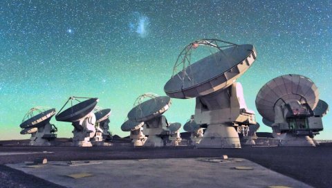 ПРАШИНА КОЈА ЖИВОТ ЗНАЧИ: Откриће светских научника, које предводи астрофизичар др Дарко Доневски
