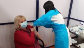СРБИЈА ПАЗИ СРПСКУ: У Шапцу почела вакцинација здравствених радника из РС