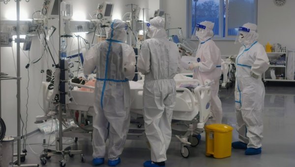 ПОКРАЈИНСКИ СЕКРЕТАР ЗА ЗДРАВСТВО ИЗНЕО НОВЕ ПОДАТКЕ: У ковид болницама у Србији на лечењу 3.499 пацијената