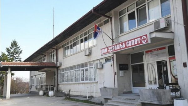 ЛАБОРАНТУ ЗАБРАЊЕН РАД С ДЕЦОМ: После инцидента и пријаве за лоше пружену услугу у Дому здравља Сопот