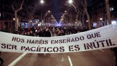 PROTESTI U KATALONIJI: Desetine hiljada separatista na ulicama Barselone traži nezavisnost (VIDEO)