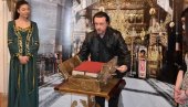 KAKVA LEPOTA: U Kikindi izložen zlatni faksimil Miroslavljevog jevanđelja, pogledajte najvredniju i najstariju knjigu pisanu ćirilicom! (FOTO)