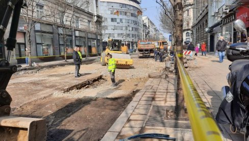 SAOBRAĆAJ KROZ KRALJA MILANA U ČETVRTAK UVEČE: Ekipe Beograd puta večeras i sutra popravljaju asfalt