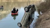 IZ LIMA IZVUČENO VOZILO, TELA NEMA: Potraga za Prijepoljcem koji je krajem januara sleteo u vodu i dalje bez rezultata (FOTO/VIDEO)