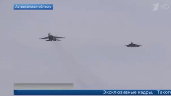 ОВО СЕ НЕ ВИЂА НИ НА АЕРО-МИТИНЗИМА: Овако изгледа ваздушна битка два најбоља руска ловца Су-35 и Су-57 (ВИДЕО)