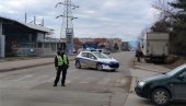 TROJE LAKŠE POVREĐENIH PUTNIKA: Na ulazu u Leskovac autobus sleteo sa puta