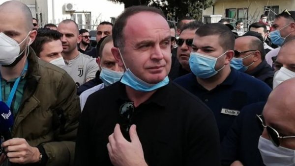 ЂЕЉОШАЈ НА САСЛУШАЊУ: Председник општине Тузи данас пред тужиоцем због позивања на отпор мерама