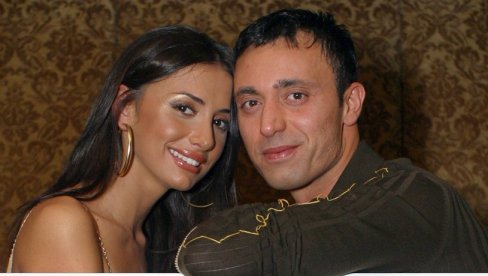 NEKA RAZLOGE OBJASNI DECI: Emina Jahović optužuje bivšeg muža da ne plaća alimentaciju