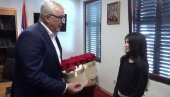 CVECE ZA BILJANU Mandić: Dara će ostati kao pečat jednog teškog stradanja Srba, ali i velike istorijske lekcije (VIDEO)