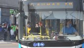 INCIDENT U NOVOM SADU: Putnik napao vozača autobusa, isprskao ga suzavcem, intervenisali policija i hitna pomoć