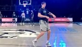 BOBI GLAVNI NBA KLOVN: Srbin iz Boljevca novom plesnom koreografijom pokazao da je najveća atrakcija u Dalasu (VIDEO)