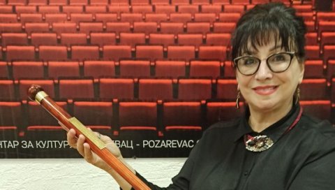 СМОТРА МИЛИВОЈЕВ ШТАП И ШЕШИР: Гордана Митић победник шесте фестивалске вечери