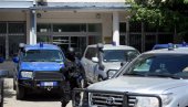 РАЊЕНИ МЛАДИЋ СТАБИЛНО: Албанци поново изазивају међуетничке инциденте у северном делу Митровице