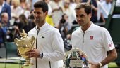 URNEBESNO: Đoković hteo da bude fin, Federer ga pecnuo