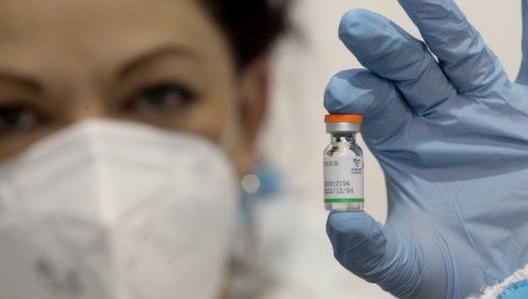 МАЊАК ВАКЦИНА: Неизвесна имунизација становништва у Мадриду - можда ће затворити центре