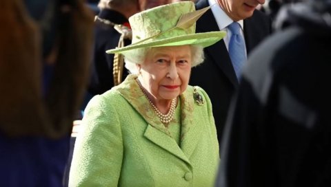 НА ТРОНУ СЕДАМ ДЕЦЕНИЈА: Краљица Елизабета улази у историју