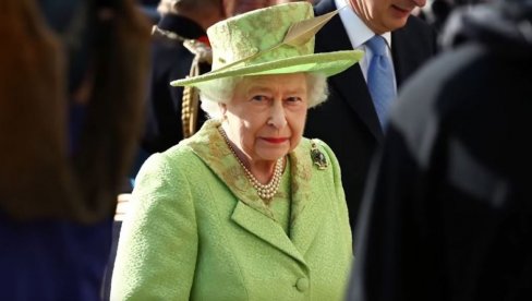 САМО НЕКОЛИКО ДАНА НАКОН СМРТИ МУЖА: Краљица Елизабета вратила се редовним обавезама