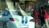 POLICIJA U KAMPANJI ZA MILA: Pogledajte kako razvoze aktiviste DPS pred izbore u Nikšiću (VIDEO)