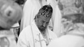 ПРЕМИНУО ВЛАДИКА АТАНАСИЈЕ ЈЕВТИЋ: Умировљени епископ захумско-херцеговачки изгубио битку са вирусом корона