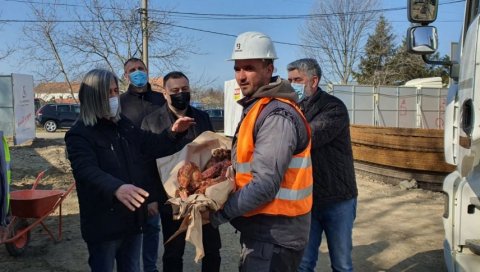 ТРAЖЕ ТРИ ПРАСЕТА: Градитељи вртића наметнули Мирославу Чучковићу додатну  обавезу