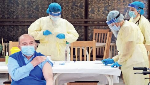 PELCOVAN SVAKI DRUGI: Imunizacija u domovima za stare teče po planu i bez zastoja