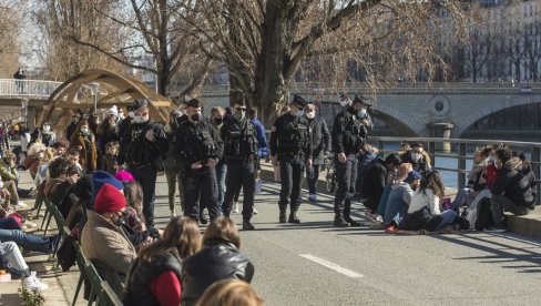 SVE MANJE ZARAŽENIH: Francuzi ipak premašili sedam miliona obolelih od korone