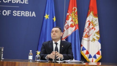 SVI ISPITANI SU PALI POLIGRAF: Vulin izneo nove informacije - Predsednik i porodica Vučić prisluškivani 1.572 puta!