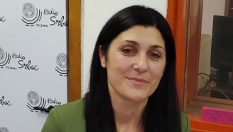 УСПЕШНА НА ШЕСТ КОЛОСЕКА: Професорку Санелу Видовић из Српца суграђани препознају по свестраности