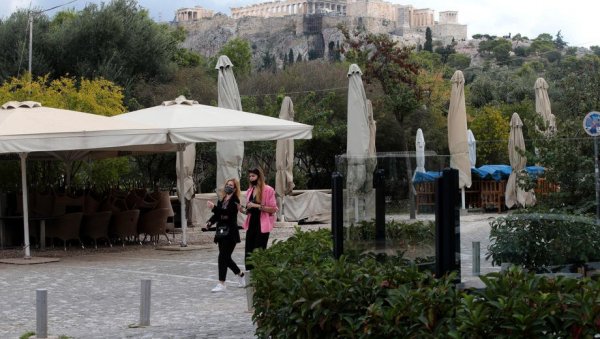 ПОСЛЕ ШЕСТ МЕСЕЦИ:  Поново отворени кафићи, барови и ресторани у Грчкој