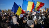 NEĆE OBAVEZNU VAKCINACIJU: Protest u Bukureštu zbog najavljenih novih mera (FOTO)