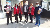 ПОВОД - 8. МАРТ: Председник општине Владичин Хан изненадио раднице Црвеног крста