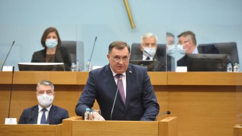 ISTORIJSKI DAN ZA SRPSKU I SRBIJU: Milorad Dodik na sednici Narodne skupštine RS