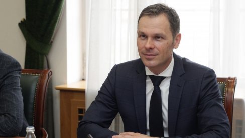 MNOGO RAZLOGA ZA RADOST I OSMEHE: Ministar Siniša Mali čestitao građanima Srbije Novu godinu