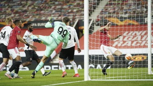 ŠTA TO URADI HARI? Megvajeru se svi smeju, njegov promašaj će se prepričavati (VIDEO)