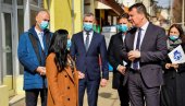 ПОКРАЈИНА УЛОЖИЛА 400 МИЛИОНА: Председник Владе Војводине Игор Мировић у посети Белој Цркви (ФОТО)