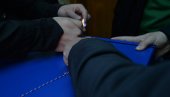 INTERVENISALA POLICIJA: Svađa na biračkom mestu 34 - niz incidenata u Niškiću se nastavlja