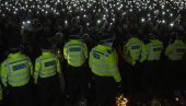 ИНЦИДЕНТ У ЛОНДОНУ: Полиција растеривала грађане са бдења за Сару Еверард - сада ће то морати да објасни (ФОТО)