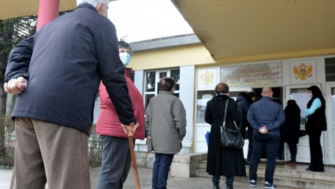 IZLAZNOST DO 17 ČASOVA: Evo koliko je ljudi do sada glasalo na izborima u Nikšiću