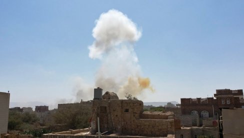 ХУТИ РАКЕТИРАЛИ ШКОЛУ: Погинуло 15 војника и троје деце која су се играла у близини