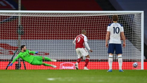 DERBI SEVERNOG LONDONA: Arsenal slavio, Lamela postigao golčinu pa pocrveneo (VIDEO)