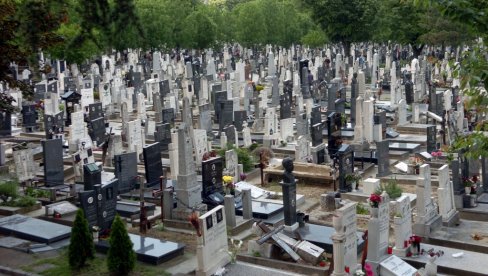 ZBOG DUGA PRETI EKSHUMACIJA: Objavljen spisak grobnih mesta za koja su istekli ugovori o zakupu