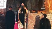 PATRIJARH U PEĆKOJ PATRIJARŠIJI: Prva tri dana Vasršnjeg posta Porfirije provodi u molitvenom tihovanju