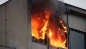 PRVE FOTOGRAFIJE POŽARA U NOVOM SADU: Vatrogasci se bore sa vatrenom stihijom (FOTO)